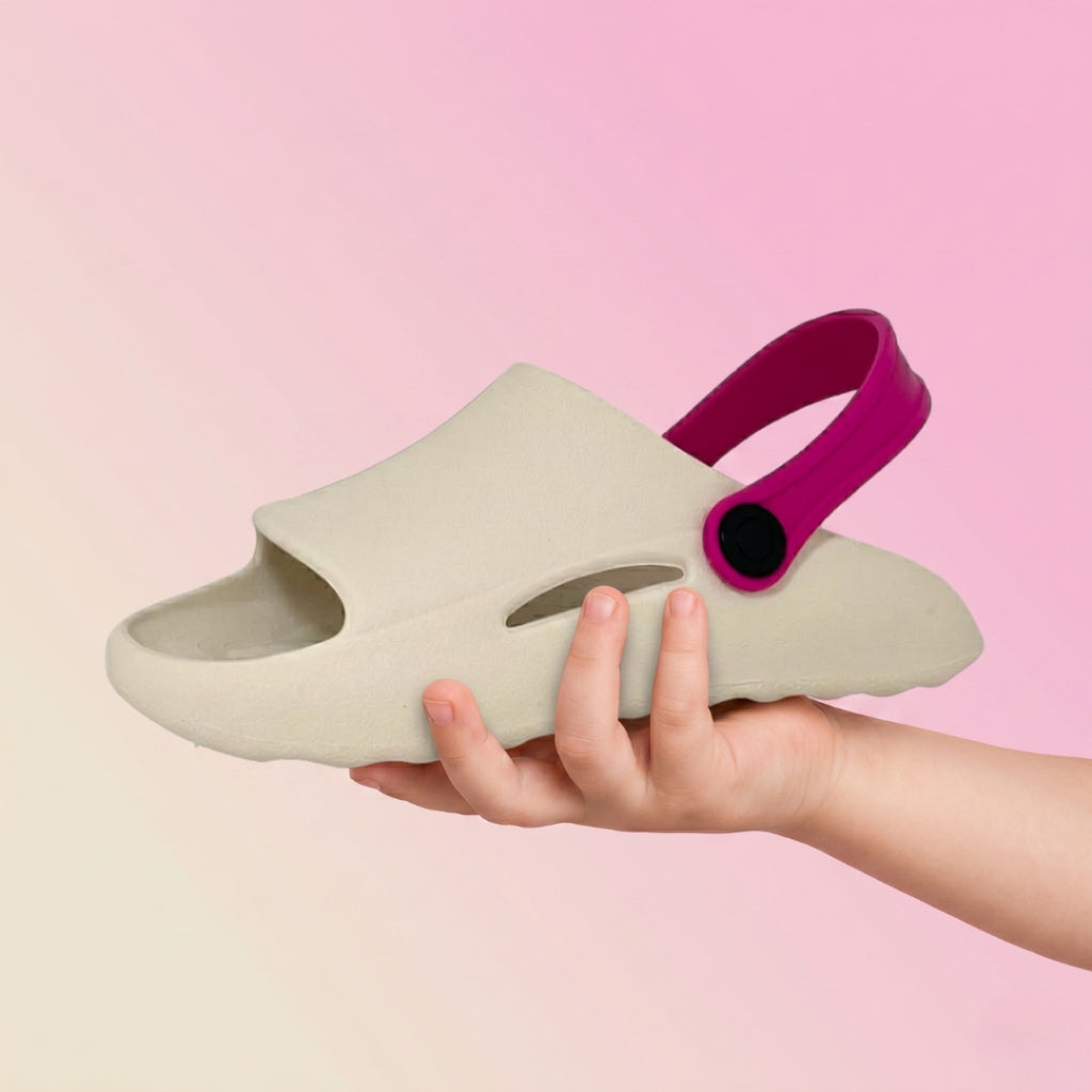 Chinelo infantil feminino Passato 2 em 1 com correia, leve, antiderrapante e confortável para meninas.
