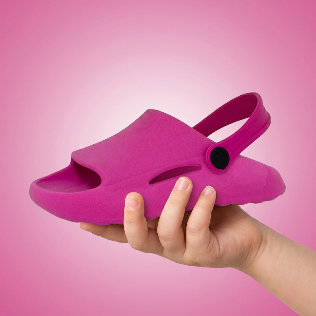 Chinelo infantil feminino Passato Nuvem 2 em 1 com correia, leve, antiderrapante e confortável, ideal para meninas.