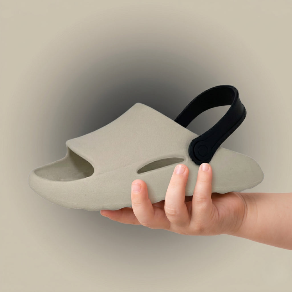 Chinelo infantil Meninos 2 em 1 Leve e antiderrapante com correia, confortável e ideal para crianças, da marca Loja Passato